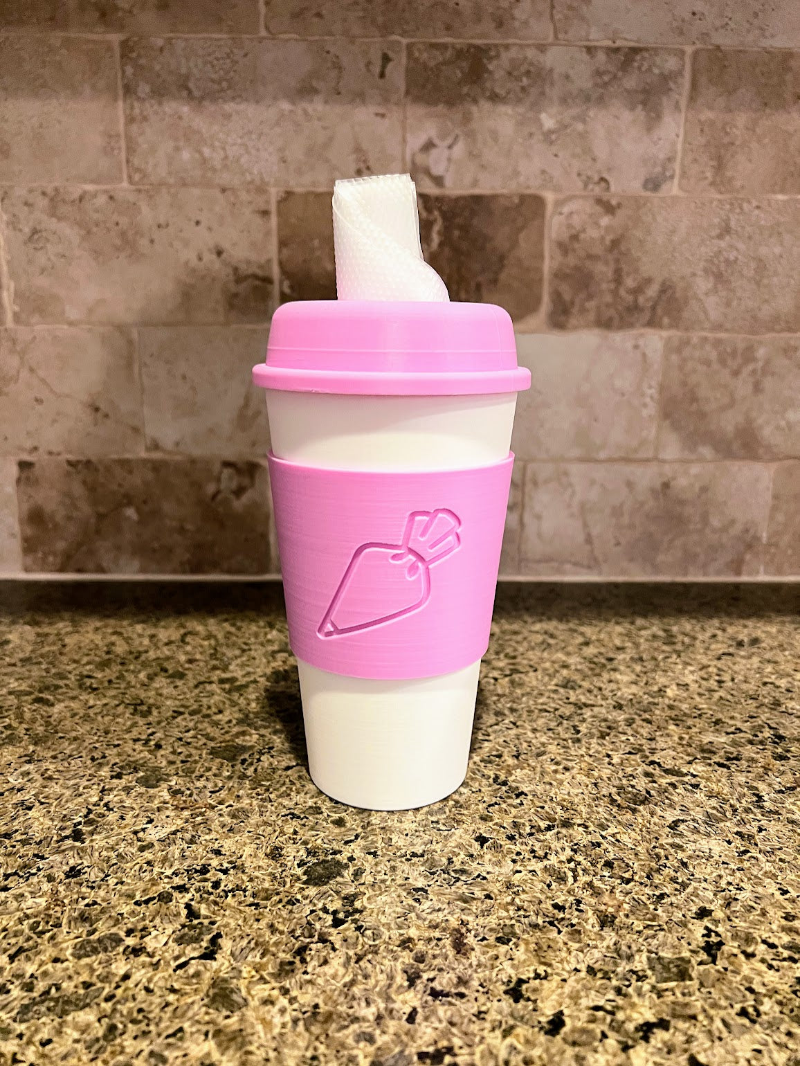 tipless piping bag holder medium that looks like a coffee cup