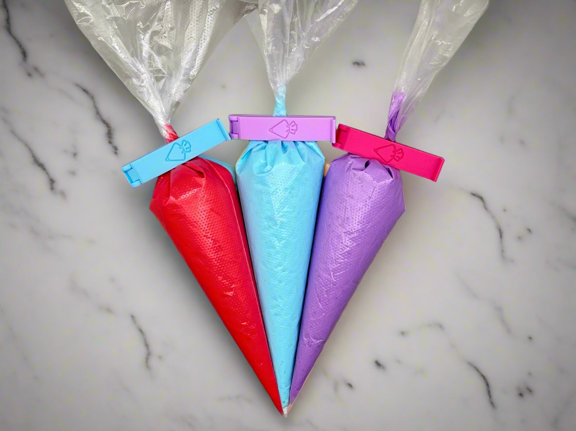 Three Tipless piping bags with clips.